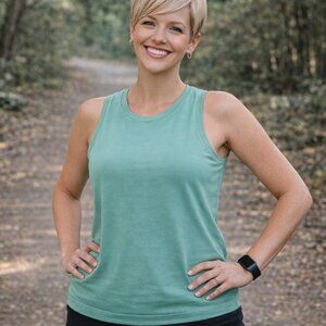 NWT - Large 90 DEGREE green tank top. Racerback shirt. Fitness. Casual. Walking